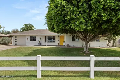 3040 E Glenrosa, Phoenix, AZ 85016 - Photo 1