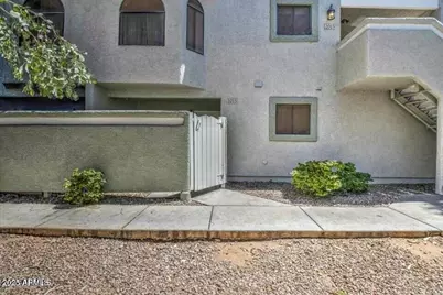 850 S River, Tempe, AZ 85281 - Photo 1