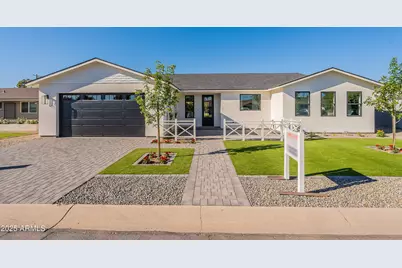 908 E Palmaire, Phoenix, AZ 85020 - Photo 1