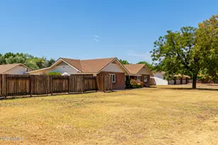 2050 N 90th Pl, Chandler, AZ 85224 - Photo 4