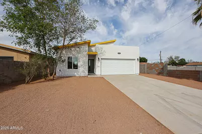 8246 S Calle Moctezuma, Guadalupe, AZ 85283 - Photo 1