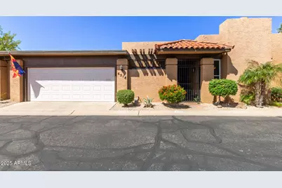 6518 N La Paloma Oeste, Phoenix, AZ 85014 - Photo 1