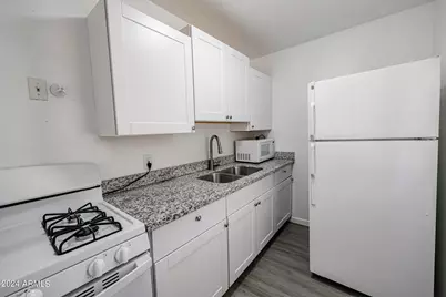 3315 E Cambridge Avenue #3, Phoenix, AZ 85008 - Photo 1