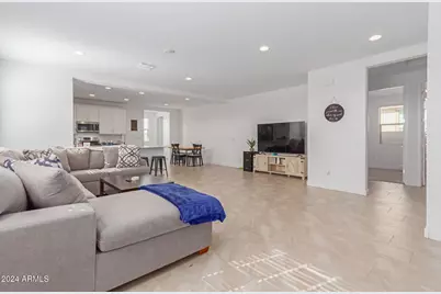 8272 N 170th Lane, Waddell, AZ 85355 - Photo 4