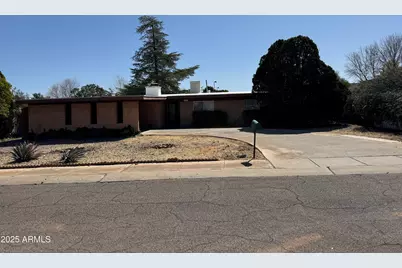 1817 Bella Vista, Sierra Vista, AZ 85635 - Photo 1