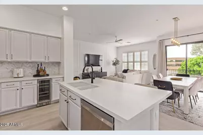 2989 N 44th, Phoenix, AZ 85018 - Photo 1