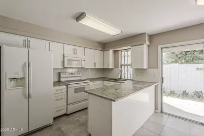 6348 N 7th, Phoenix, AZ 85013 - Photo 1