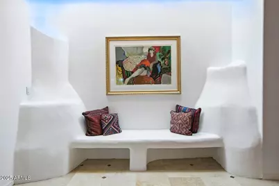 5804 N Echo Canyon, Phoenix, AZ 85018 - Photo 1