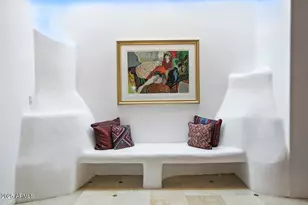 5804 N Echo Canyon, Phoenix, AZ 85018 - Photo 1