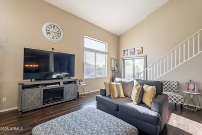 8127 W Florence, Phoenix, AZ 85043 - Photo 1