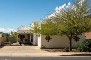 1221 E Cholla St, Phoenix, AZ 85020 - Photo 1