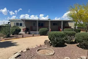 352 S Emerald Dr, Apache Junction, AZ 85120 - Photo 1