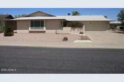 11040 W Oak Ridge, Sun City, AZ 85351 - Photo 1