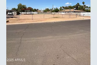 2950 E Granada Road #-, Phoenix, AZ 85008 - Photo 1