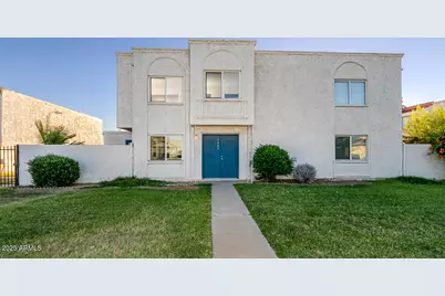 5243 N 42nd Lane, Phoenix, AZ 85019 - Photo 1