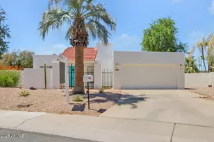 511 E Calavar, Phoenix, AZ 85022 - Photo 1