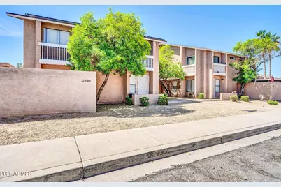 2845 E Tracy, Phoenix, AZ 85032 - Photo 1