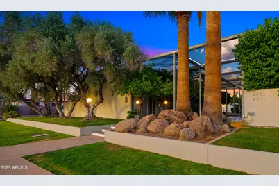 4411 N 40th Street #40, Phoenix, AZ 85018 - Photo 1