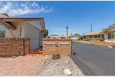 3034 N 40th Street #4, Phoenix, AZ 85018 - Photo 1