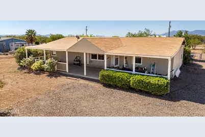 551 E Camino De Luna, Huachuca City, AZ 85616 - Photo 1