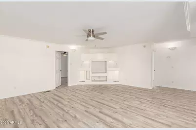 2819 W Louise Drive, Phoenix, AZ 85027 - Photo 14