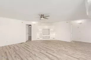 2819 W Louise Dr, Phoenix, AZ 85027 - Photo 14