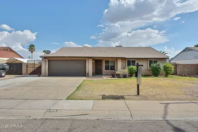 7125 W Canterbury, Peoria, AZ 85345 - Photo 1