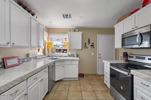 612 E Racine Pl, Casa Grande, AZ 85122 - Photo 8