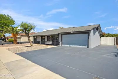 2708 E Villa Theresa, Phoenix, AZ 85032 - Photo 1