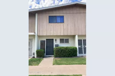 5425 N Black Cyn Highway, Phoenix, AZ 85015 - Photo 1