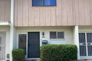 5425 N Black Cyn Hwy, Phoenix, AZ 85015 - Photo 1