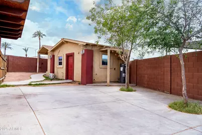4123 E Darrow Street, Phoenix, AZ 85042 - Photo 1