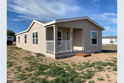 425 W Paris, Paulden, AZ 86334 - Photo 1
