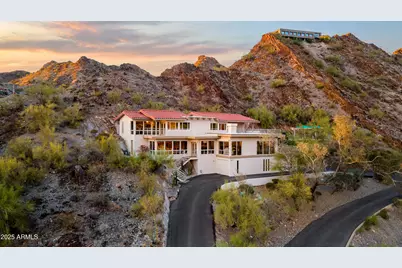 1836 E Turquoise, Phoenix, AZ 85020 - Photo 1