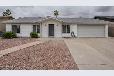 12228 S Pewaukee, Phoenix, AZ 85044 - Photo 1