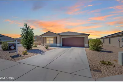 359 E Watson Place, Casa Grande, AZ 85122 - Photo 1