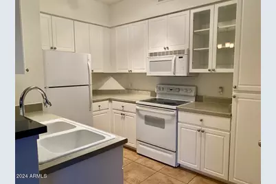 1701 E Colter Street #Unit 323, Phoenix, AZ 85016 - Photo 1