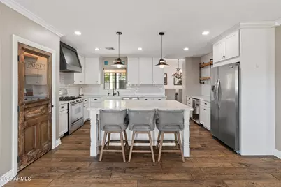 4146 E Glenrosa, Phoenix, AZ 85018 - Photo 1