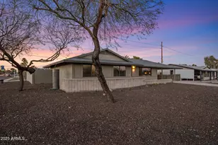 6802 E Oak St, Scottsdale, AZ 85257 - Photo 1