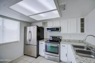 2846 N 46th Ave, Phoenix, AZ 85035 - Photo 1