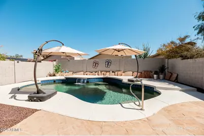 4712 E Lone Cactus, Phoenix, AZ 85050 - Photo 1