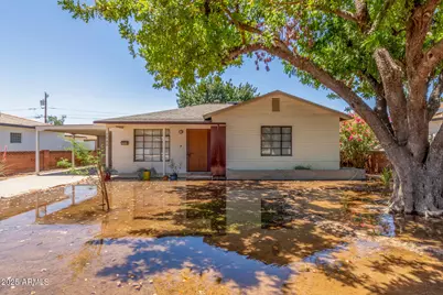 2505 E Cheery Lynn, Phoenix, AZ 85016 - Photo 1