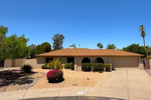 3625 E Garden, Phoenix, AZ 85028 - Photo 1