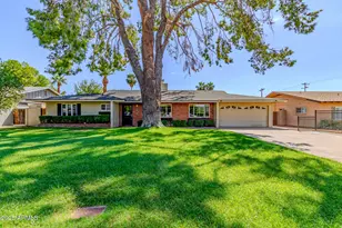 709 E Hayward Ave, Phoenix, AZ 85020 - Photo 1