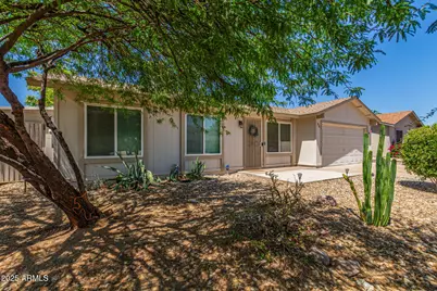 820 W Hononegh, Phoenix, AZ 85027 - Photo 1