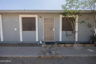 2571 E Mobile, Phoenix, AZ 85040 - Photo 1