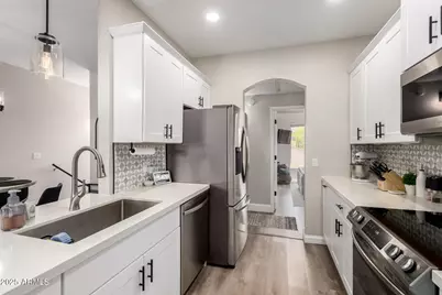 1411 E Orangewood, Phoenix, AZ 85020 - Photo 1