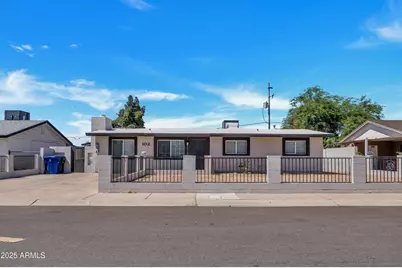 102 W Holly, Avondale, AZ 85323 - Photo 1