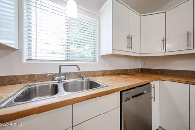 1219 E Colter Street #12, Phoenix, AZ 85014 - Photo 18