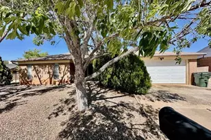 225 Duchess, Sierra Vista, AZ 85635 - Photo 1